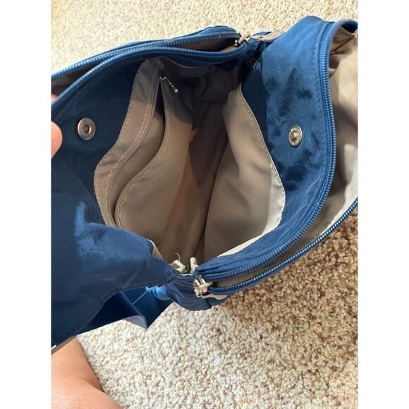 Baggallini Crossover Crossbody, Navy blue, lots of pockets! - Picture 5 of 10